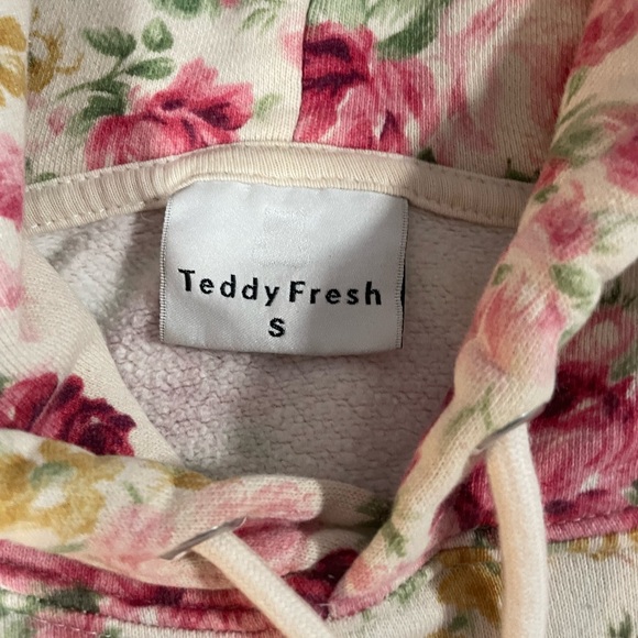 Teddy Fresh 100% cotton floral hoodie with embroidered logo, unisex size small. - Picture 3 of 9